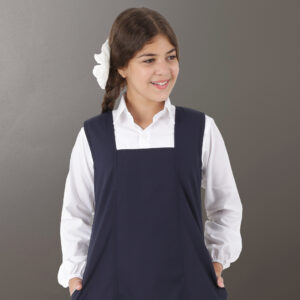 زي مدرسي بياقة مربعة