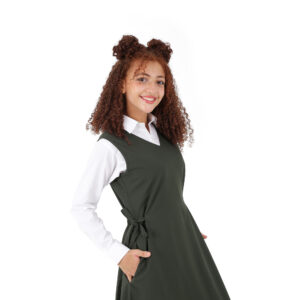 زي مدرسي زيتي مع حزام انيق